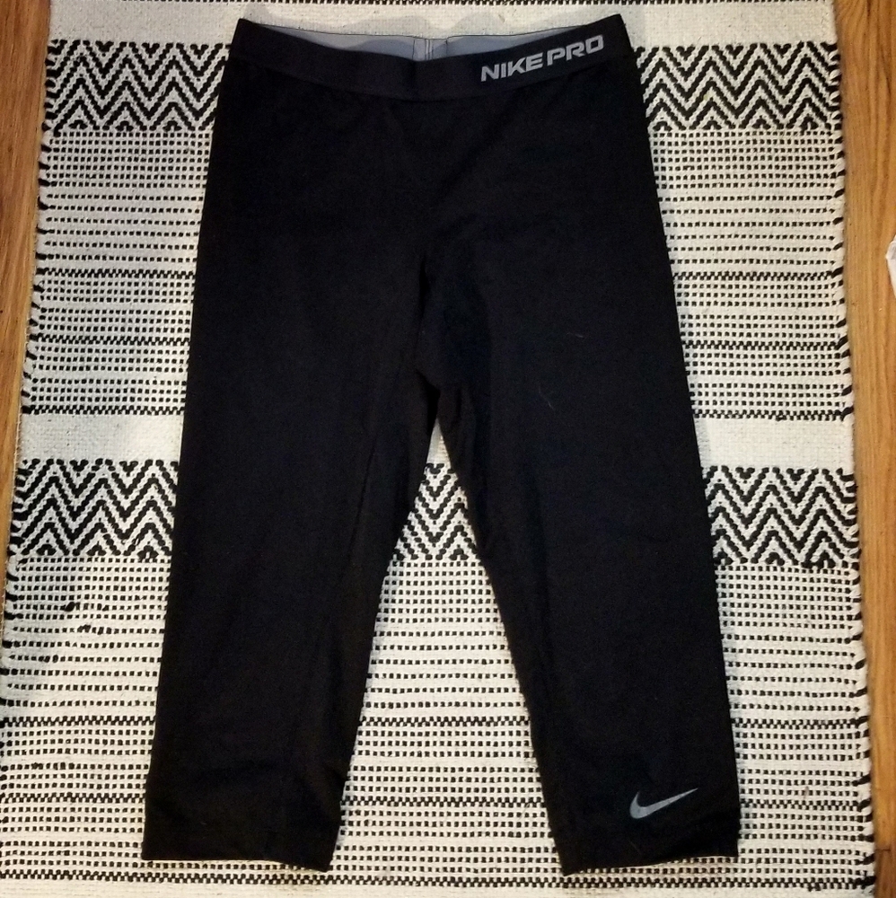 Nike Pro Cropped Leggings